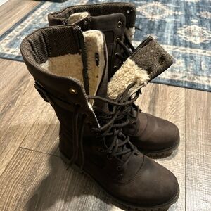 Kamik rogue mid boot